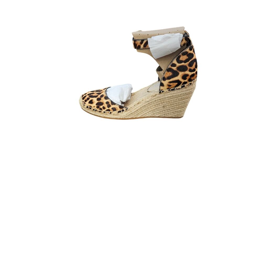Kenneth Cole Olivia Low Closed Toe Wedge Sandals – Size 6.5 Medium – Natural